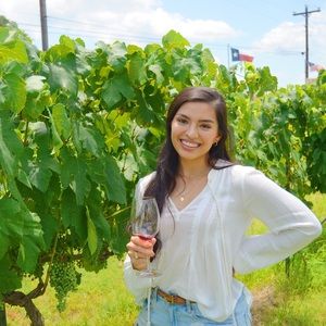 Meet your Posher, Sara